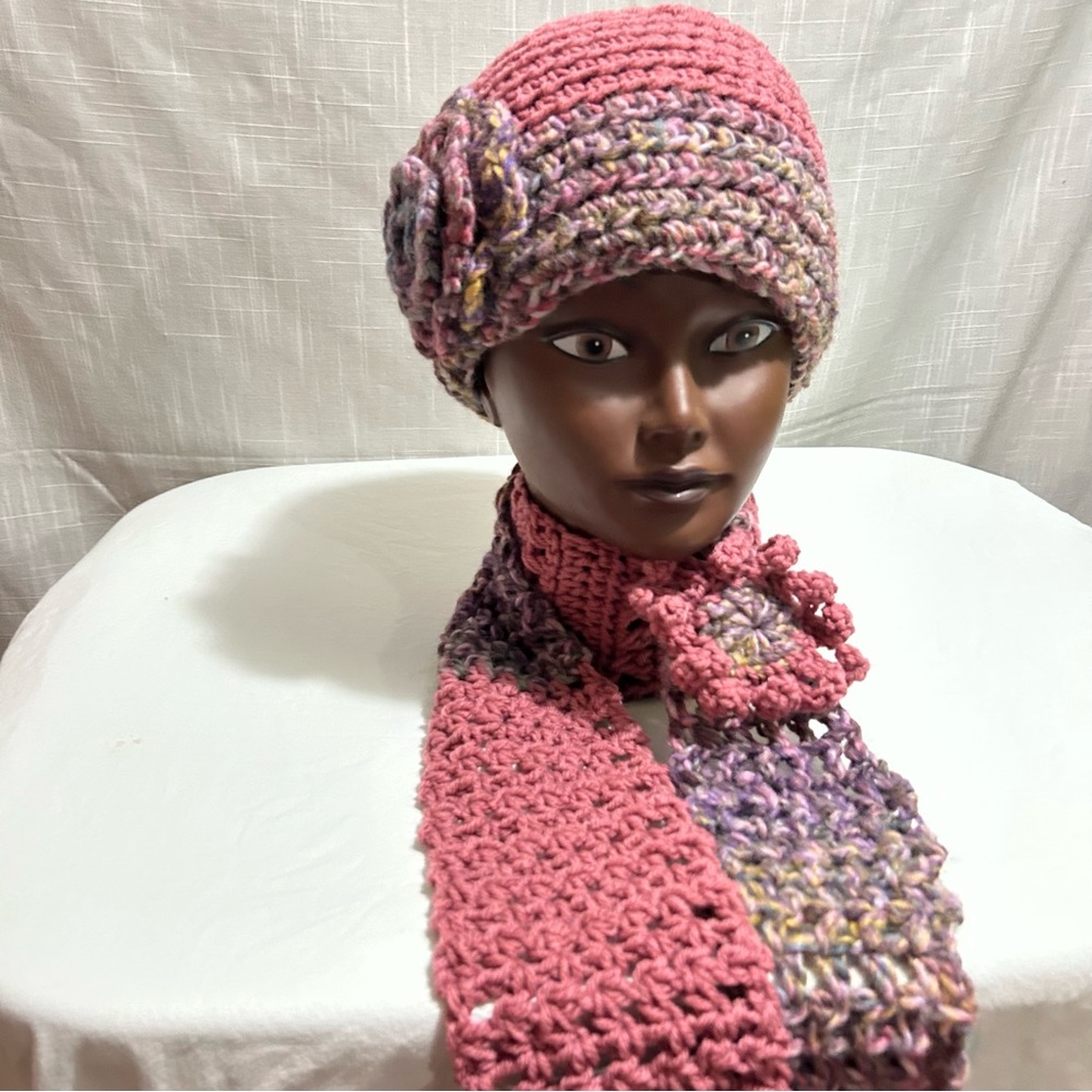 Crochet hat & scarf set NWOT